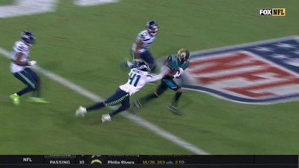 Dede Westbrook gets behind Seahawks' secondary for easy 18-yard TD