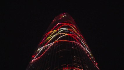 [기업] 롯데월드타워에 평창 올림픽 성화 점등 / YTN