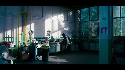Soprano feat. Lili Poe - Amour siamois (Clip officiel)