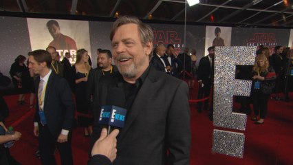 Mark Hamill Remembers Carrie Fisher at "Star Wars" Premiere