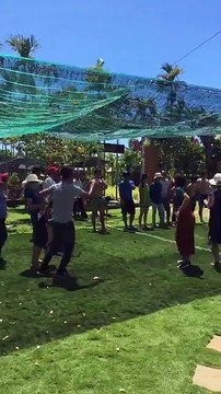 Hoàng - Các Chị Nhảy Nhạc Thái Lan Sôi Động.