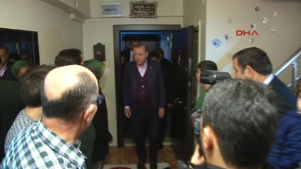 Sivas Cumhurbaşkanı Erdoğan Çakmak Ailesinin Evini Ziyaret Etti
