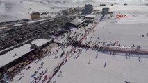Kayseri Erciyes Kayak Merkezini Hafta Sonu 25 Bin Yerli ve Yabancı Ziyaret Etti