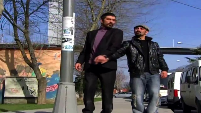 Fiko ve Matador Kapkaç Yapmaya Çalışıyor - Adanalı 15.Bölüm