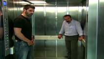 Maraz Ali ve Adanalı Asansörde Kavga Ediyorlar - Adanalı 27.Bölüm