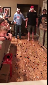 Courir pieds nus sur des LEGO et pièges à souris pour un concours !