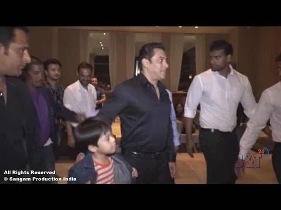Salman Khan Come To Meat Jackie Chain at His Hotel in Mumabi