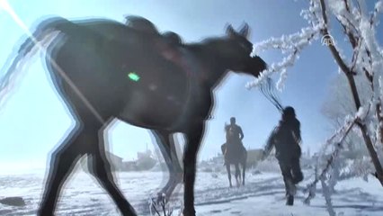 Kar Üstünde Cirit Nefes Kesti