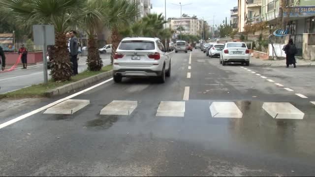 Aydın'da Sürücüleri Şaşırtan 3 Boyutlu Yaya Geçidi