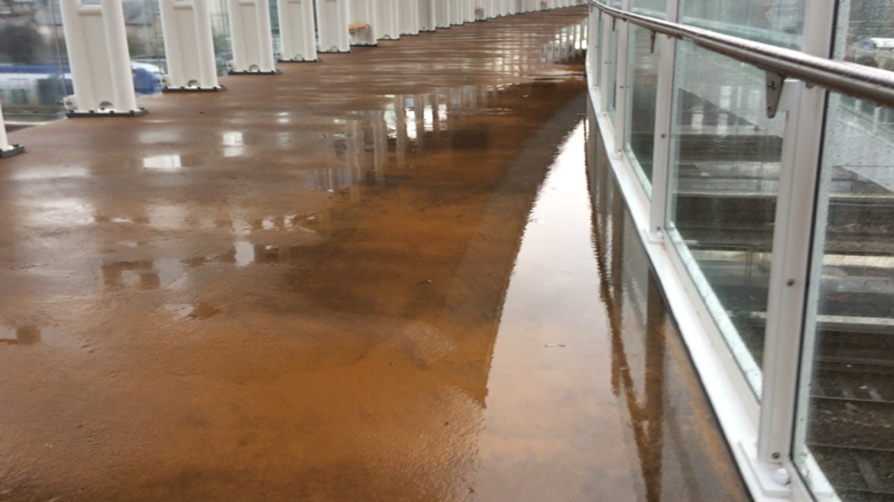 Passerelle de la gare
