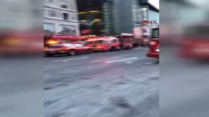 Video herunterladen: Manhattan Otobüs Terminalinde Patlama