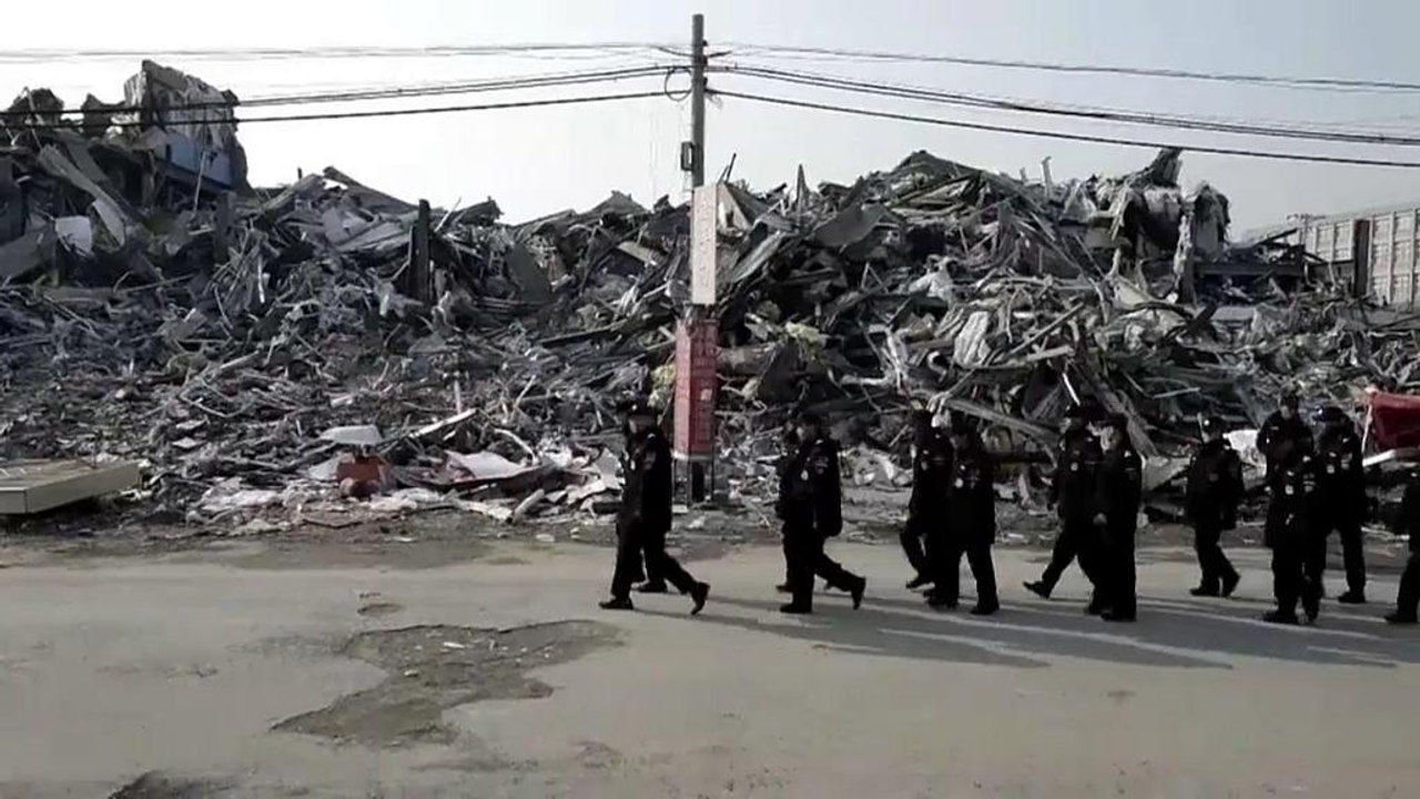 Mass evictions of migrant workers in Beijing