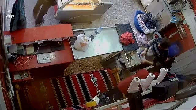 Cep Telefonu Çalan Hırsızın Rahatlığı Pes Dedirtti