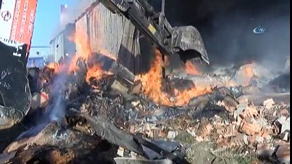 Arnavutköy’de Koli Fabrikasında yangın Çıktı