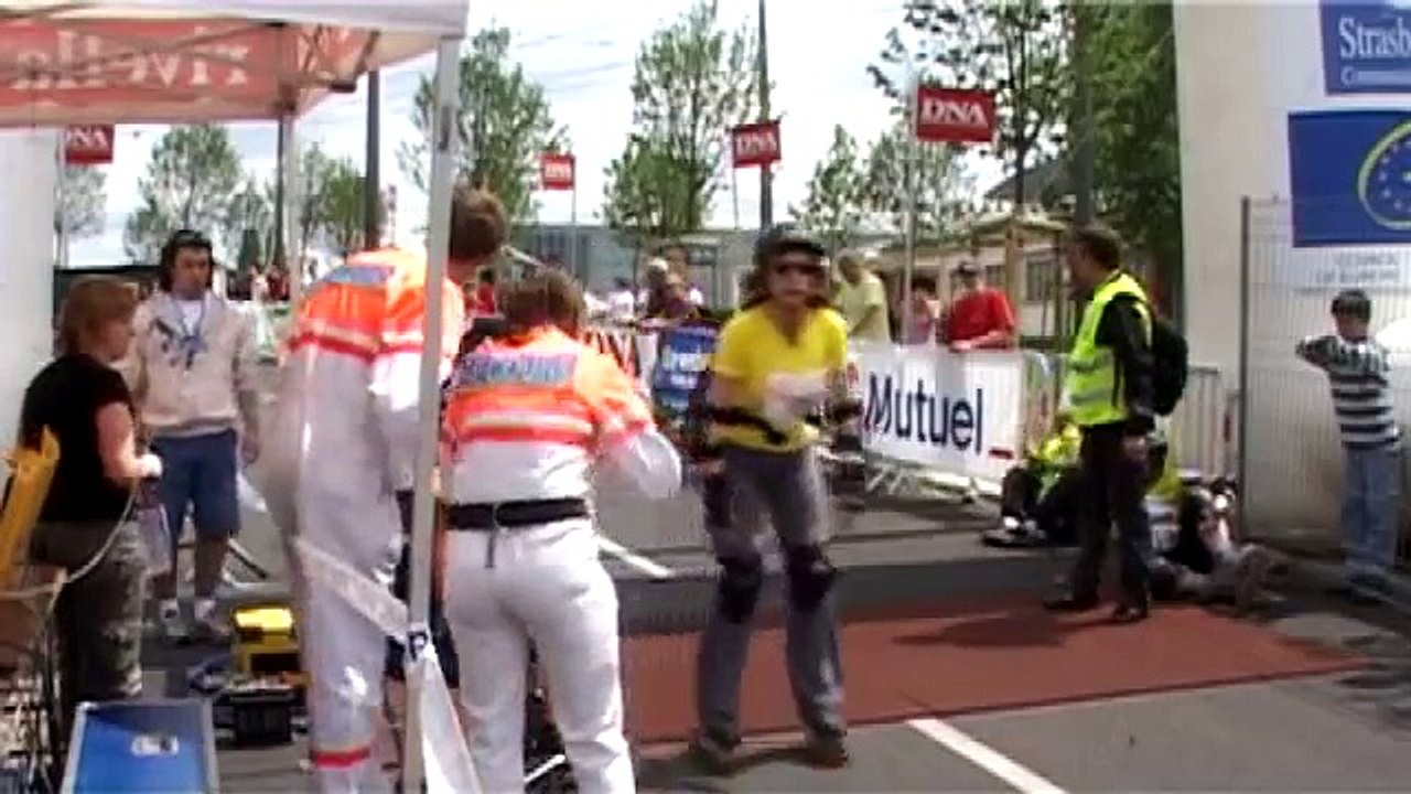 "Attention à la mousse", les chutes en roller à l'arrivée de cette course à Strasbourg