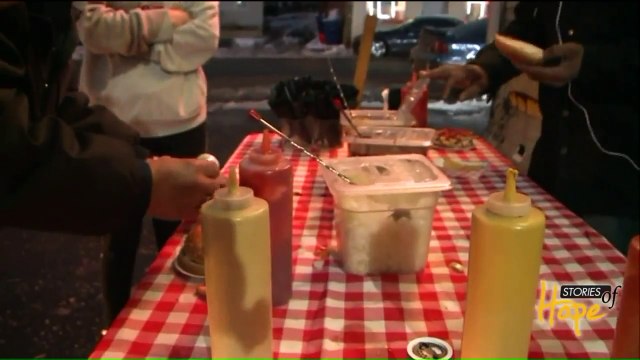 Man Rents Food Truck to Feed the Homeless