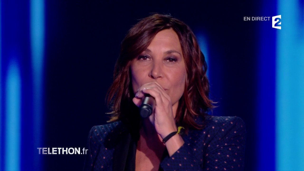Zazie interprète "Rue de la paix"