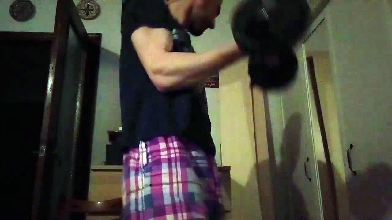 Entrenamiento_biceps_despues_de_varias_semanas_sin_hacer_este_ejercicio