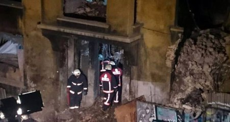 Beyoğlu'nda Metruk Bina Çöktü, Enkaz Altında Bir Kişi Can Verdi
