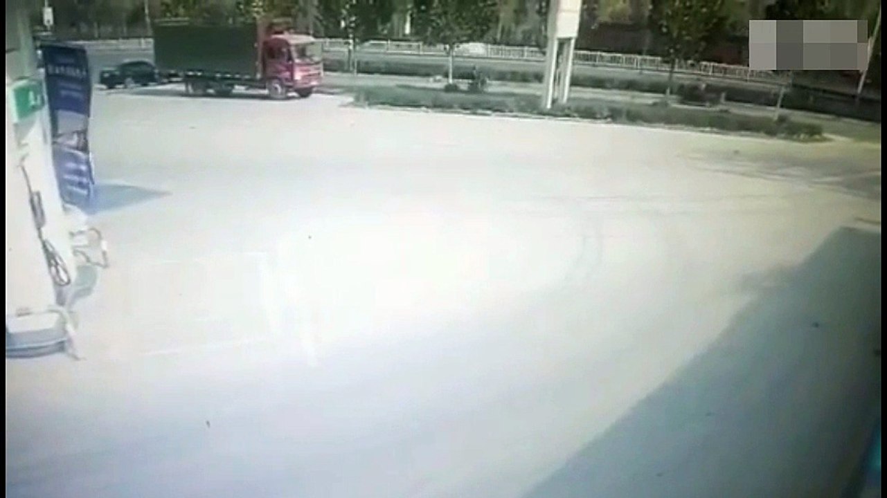 Woman Hit and Dragged by Truck, but survived , video from china