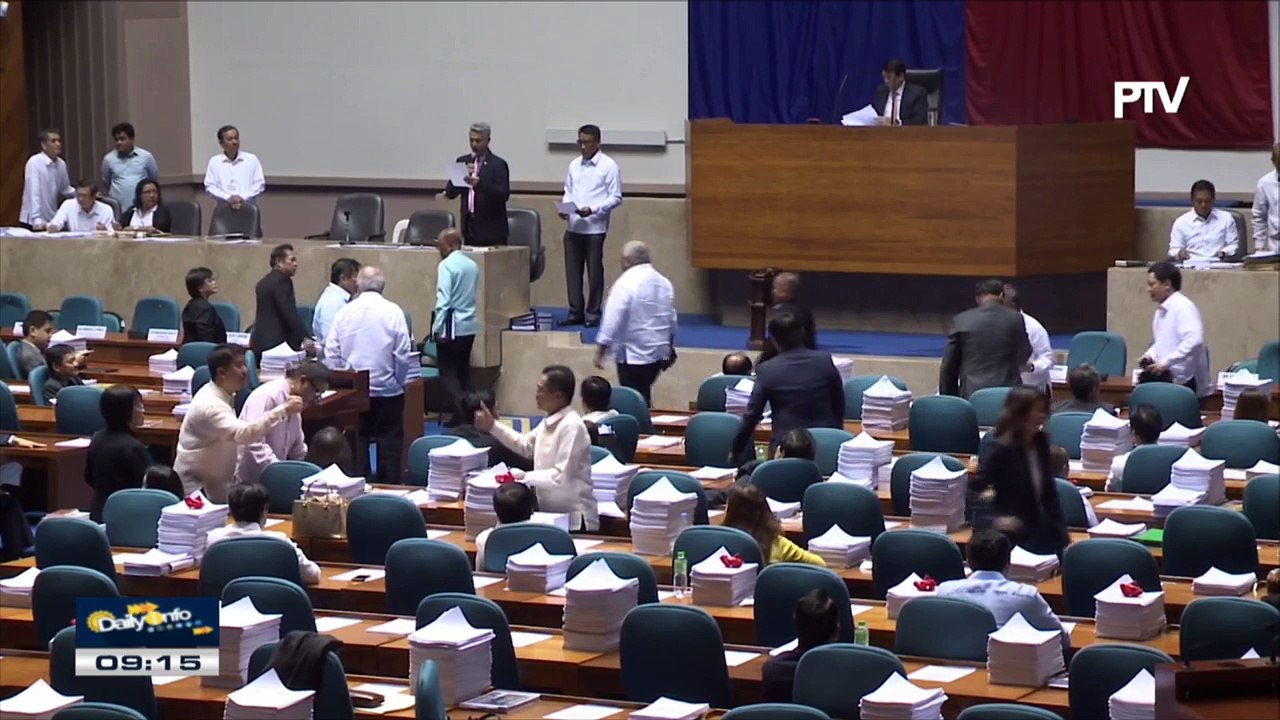 Panukalang magtataas sa base pay ng uniformed personnel, pasado na sa huling pagbasa ng Kamara