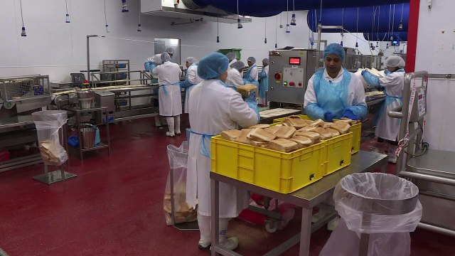 Pour éviter le gaspillage, ils transforment le pain en bière