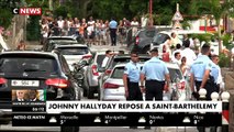 Les larmes de la famille de Johnny cette nuit lors de son inhumation au cimetière de Lorient à Saint-Barthélémy