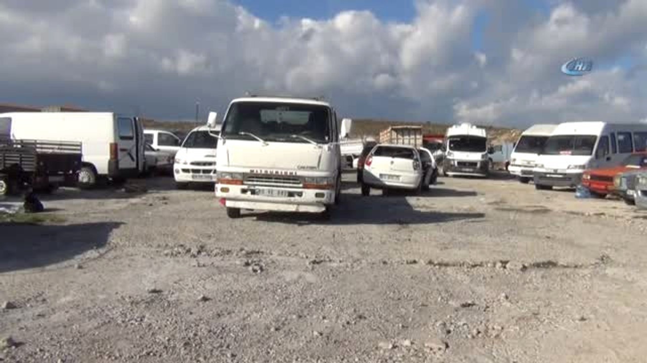 Yediemin Deposunda 8 Milyon Liralık Araç Çürüyor