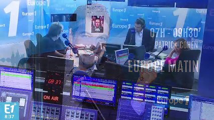 Humeur "épineuse" : le sapin à l'envers est à la mode