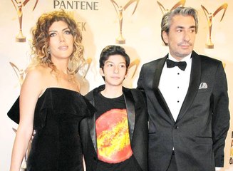 Erkan Petekkaya'nın Oğlu, Babasına İkizi Kadar Benziyor