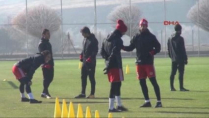 Demir Grup Sivasspor Teknik Direktörü Aybaba: "Son Haftanın Vermiş Olduğu Müthiş Bir Moral Var"