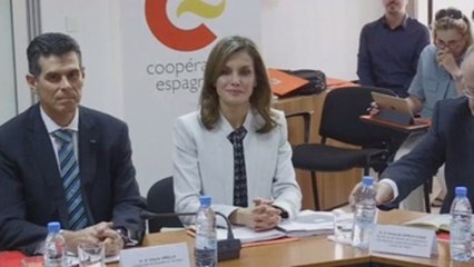 La Reina visita proyectos de cooperación en Senegal