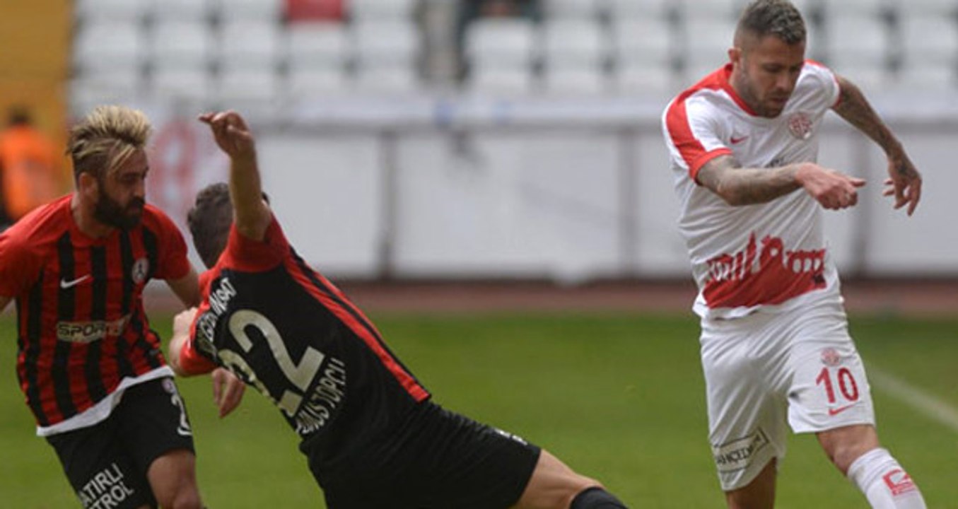 Antalyaspor, 3. Lig Takımına Yenilmesine Rağmen...