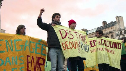 Sommet climat: manifestation à l'appel d'ONG à Paris