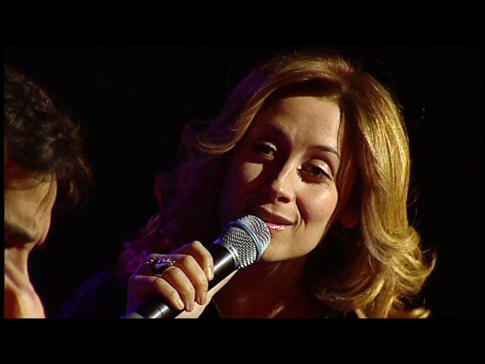 TU ES MON AUTRE – LARA FABIAN LIVE (en duo avec Maurane*) | EN TOUTE INTIMITÉ