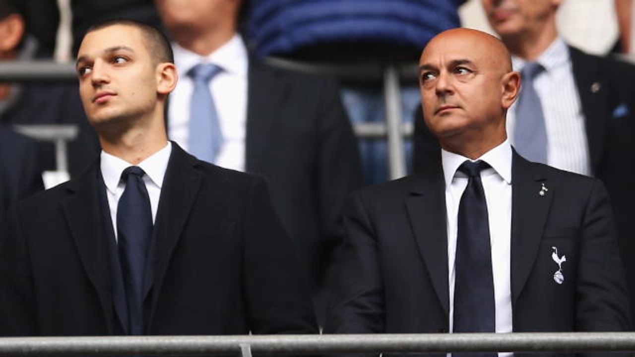 Pochettino 'calm' over Levy handling contracts