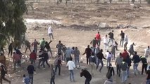 Batı Şeria'daki Gösterilerde 36 Filistinli Yaralandı (3)