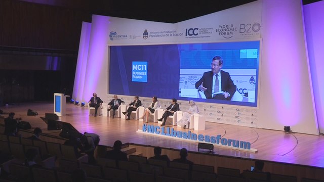 Empresarios y políticos apuestan en Argentina por eliminar trabas al comercio