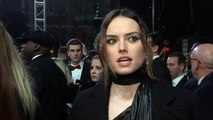 Daisy Ridley jet lagged on the red carpet