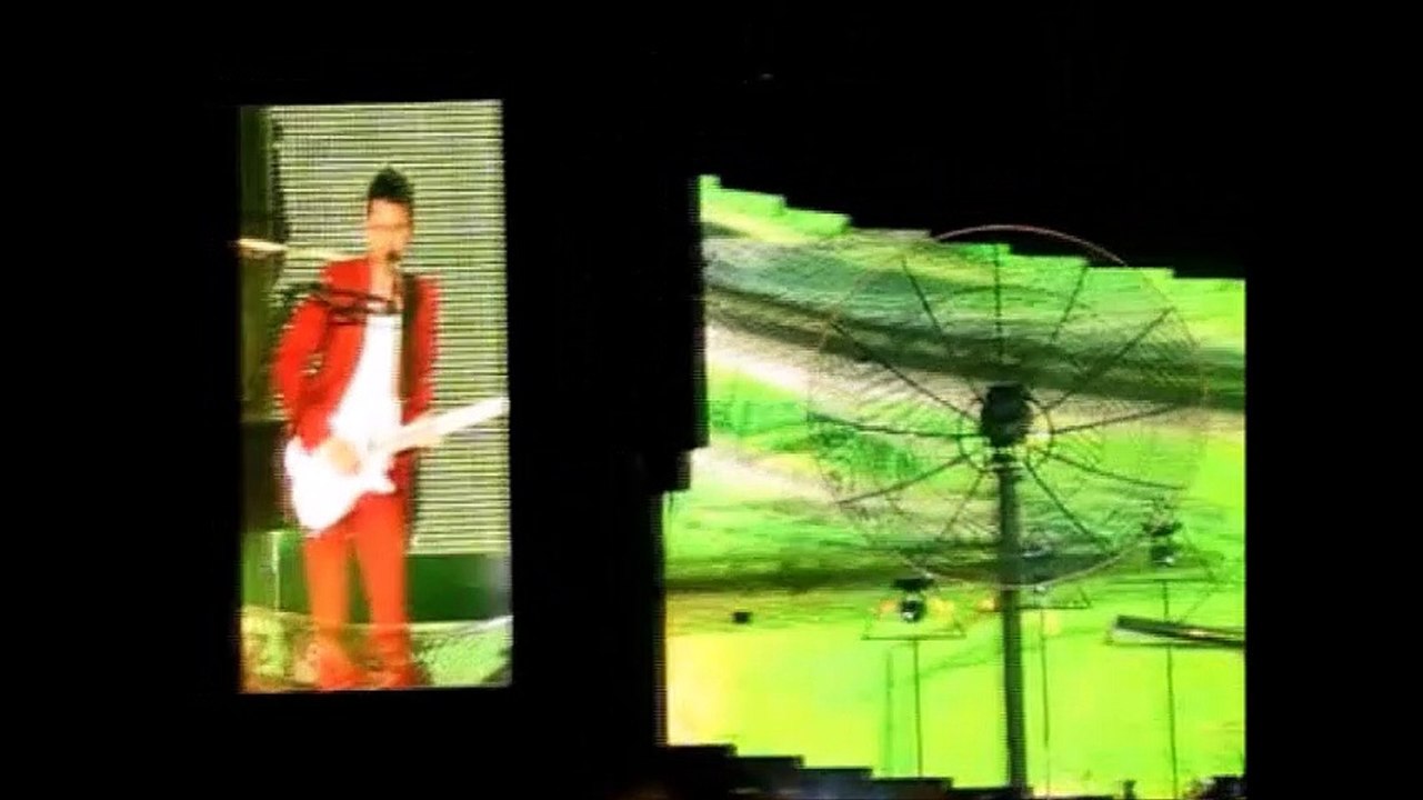 Muse - Micro Cuts, Paris Parc de Princes, 06/23/2007