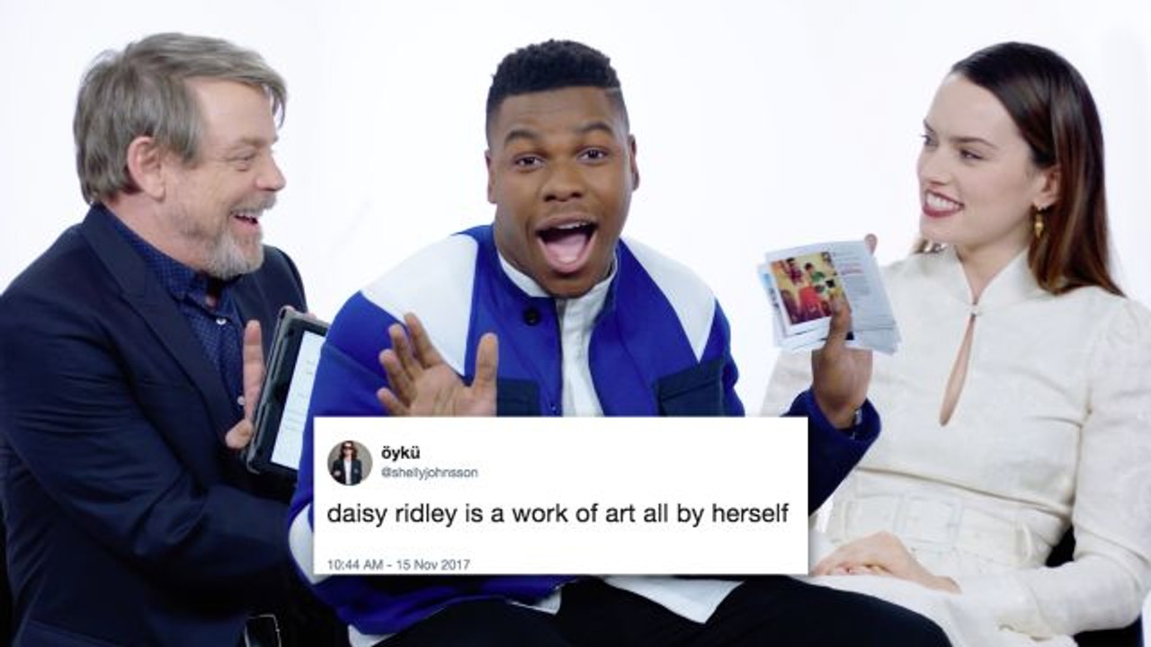 The Last Jedi Cast Competes in a Compliment Battle