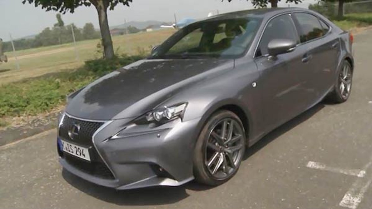 Lexus IS 300h F-Sport