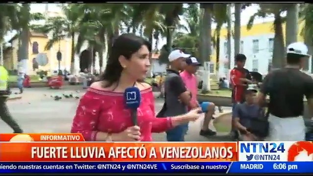 En carpas, techos de cartón y bajo la lluvia están los venezolanos en Colombia