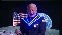 Moon Scoops with Buzz Aldrin-UsBgwf-UlTc