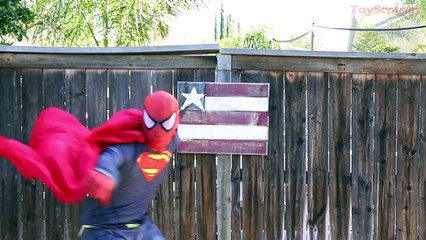 الأبطال الخارقين مبادلة زي التحدي! ث / الأميرة رابونزيل، الهيكل & سبايدرمان في الحياة الحقيقية