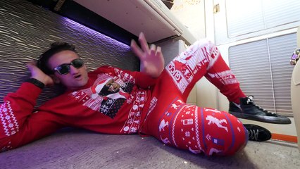 ALL TIME GREATEST AIRPLANE SEAT - Emirates First Class Suite-a7NJ6Gek9v4