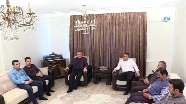 Şerbet Tepsisinde Sigara İkramına Yeşilay'dan 'Kamu Spotu'