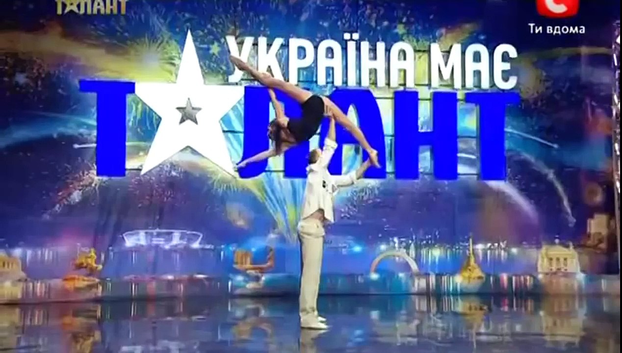 Surement la danse la plus sexy de l'année. Soyez juge par vous même !