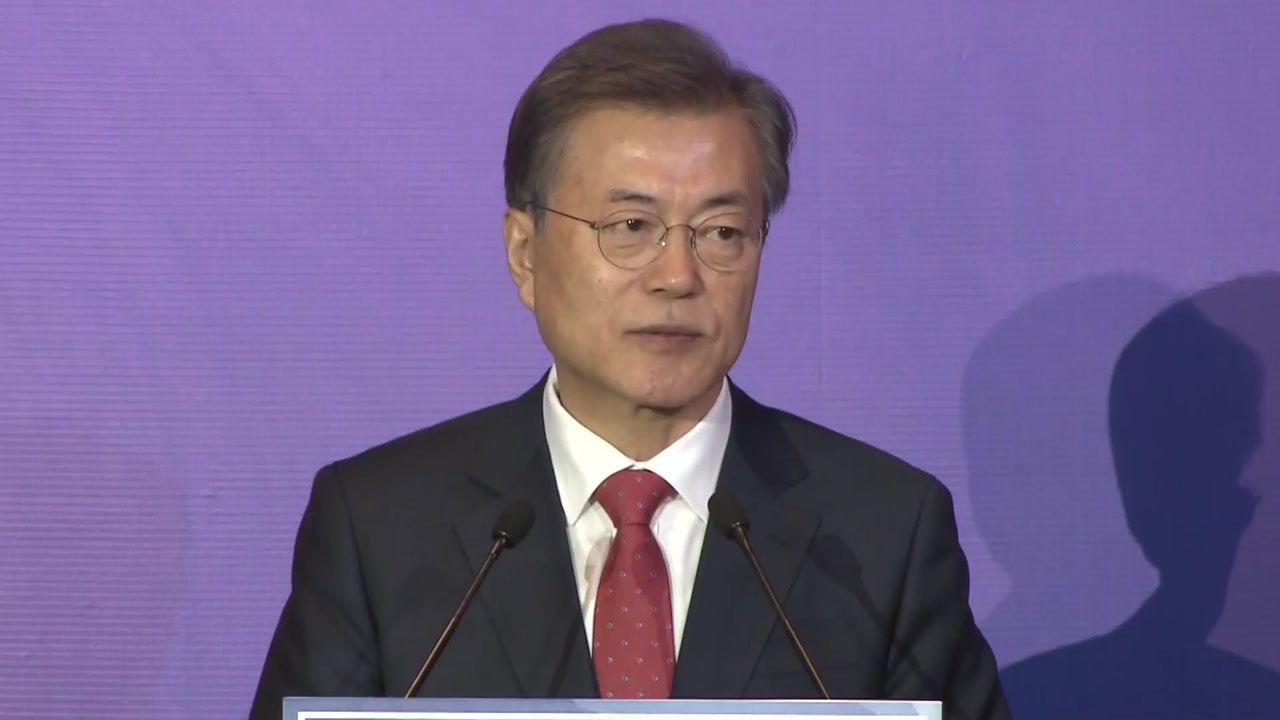 문 대통령 "한중 관계, 외부 갈등에 흔들리지 않게 할 것" / YTN