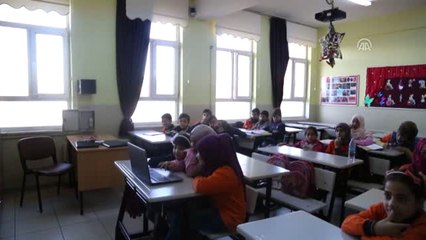 Suriyeli Çocuklar Aa'nın "Yılın Fotoğrafları" Oylamasına Katıldı